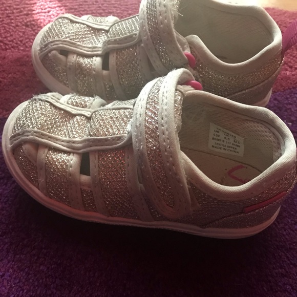 Little girls stride rite sawyer shoes - Picture 2 of 5